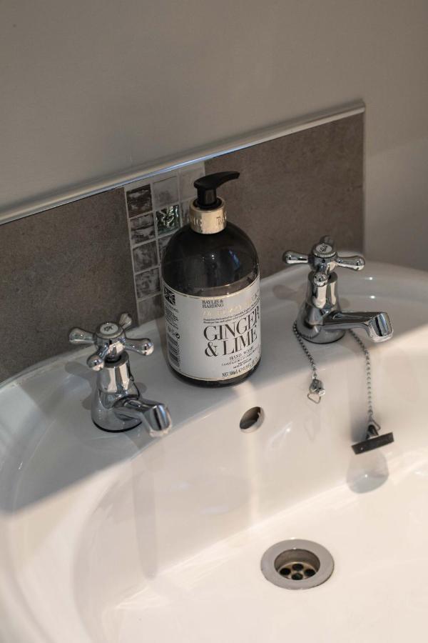 Refurbished Home, 8 Mins To Cc Belfast Exteriér fotografie